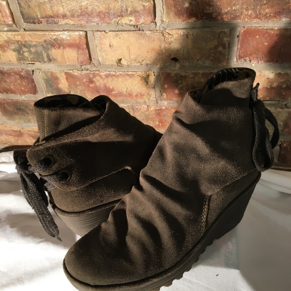 Fly London Back-tie Wedge Bootie